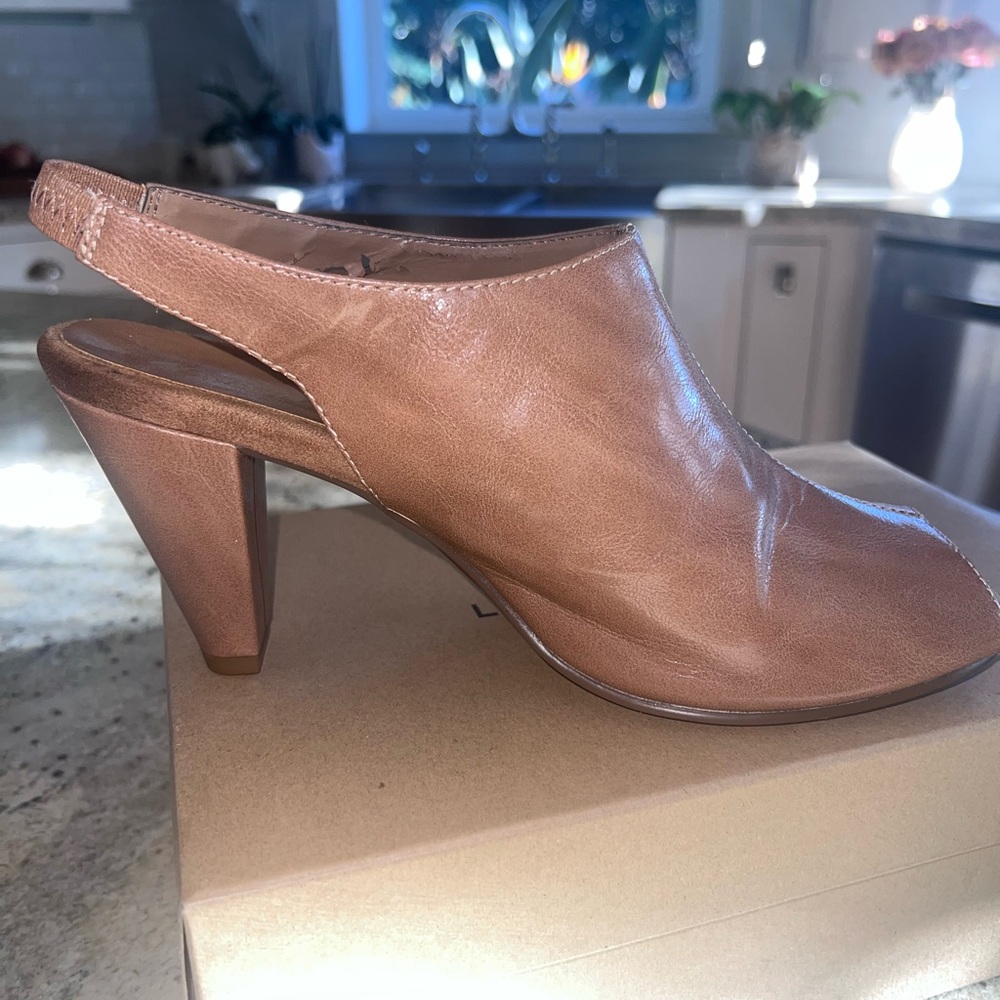 AEROSOLES Tan Women's Peep-Toe Mules - Picture 2 of 9